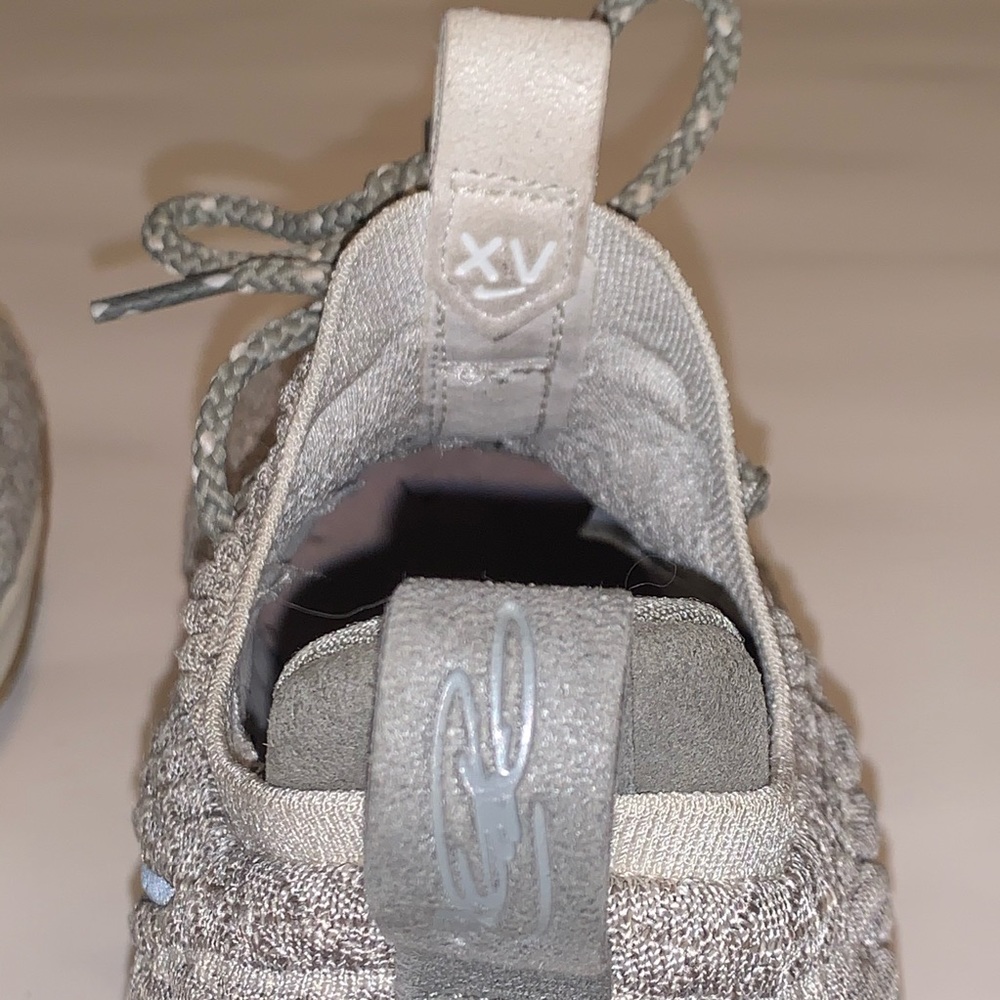 Nike LeBron XV 15 Low Light Bone Athletic Shoes - Picture 11 of 14